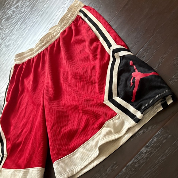 Jordan Jumpman Red Black & White Basketball Shorts - Picture 4 of 13